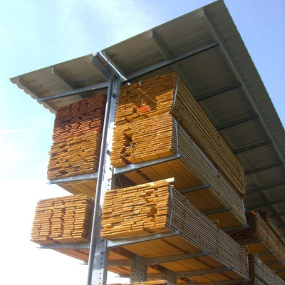 rayonnages cantilever lourd double face et toiture en acier galvanisé pour stockage de charges longues en extérieur - MSI France