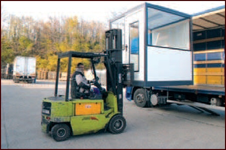 Cabine palettisable par engin élévateur Cubistic - MSI Toulouse France spécialiste de l'équipement d'atelier cubistic-sur-chariot-elevateur